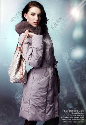 汉正飞龙时尚女装品牌女装秋装冬装时尚羽绒服图片