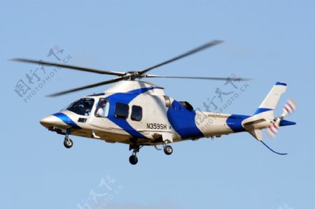 a109直升机图片