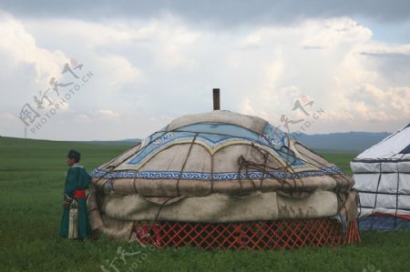 牧人和他的蒙古包图片