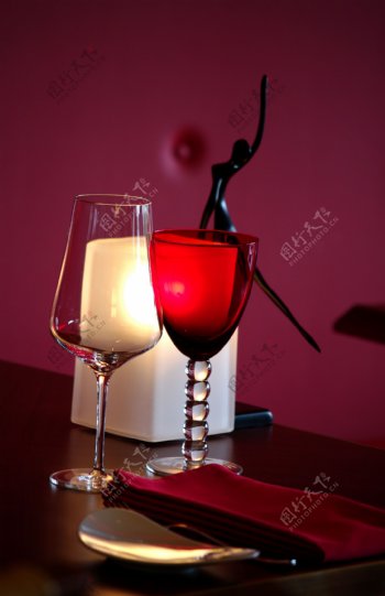 酒杯玻璃杯红酒艺术图片