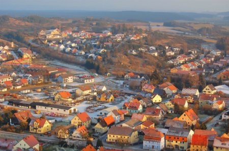 北欧小镇鸟瞰图图片