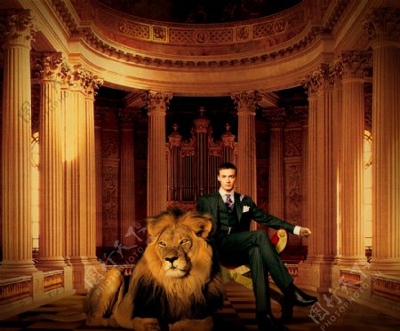 欧式风格坐着的男子与狮子