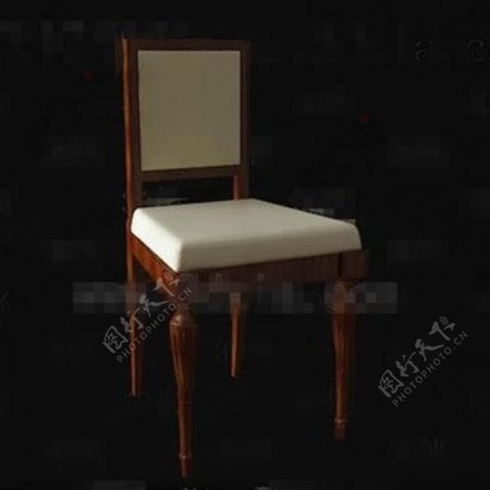 复古的米色座椅的褐色木椅