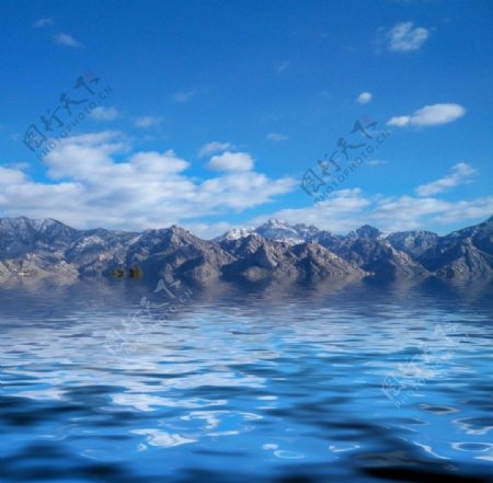 群山湖泊风光图片
