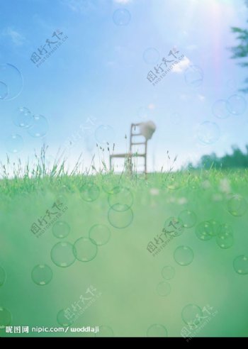 草地椅子天空阳光水泡草帽图片