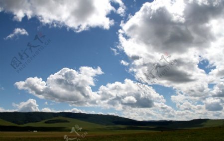 草原云朵图片