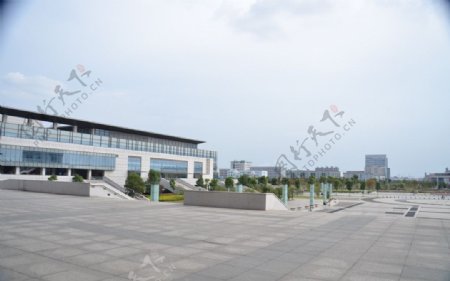 江苏丹阳市市奥体中心大楼图片