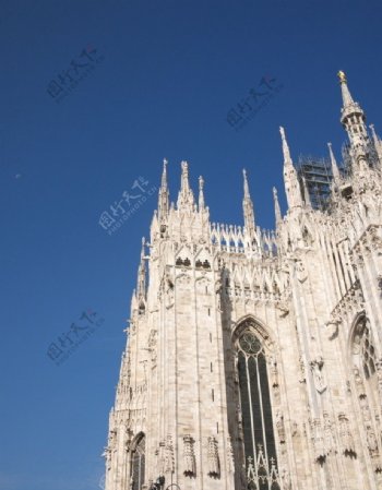 意大利米兰杜莫大教堂侧面图片