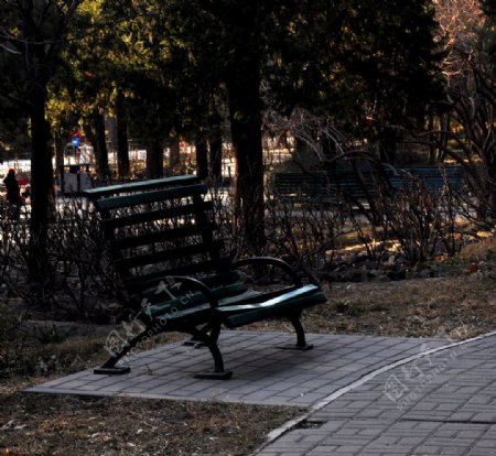 景山公园长椅图片