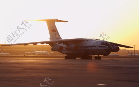 俄罗斯伊尔76运输机图片