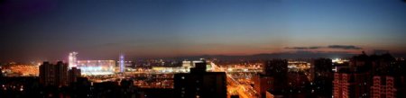 夜幕降临的奥林匹克公园图片