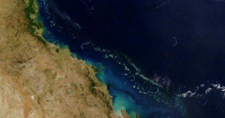海岸线卫星拍摄图图片