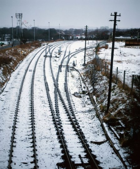 冬天的铁轨图片