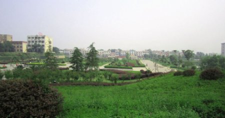 湘潭科技大学进门的自然风景图片