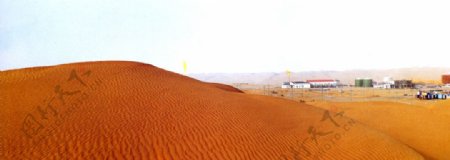塔克拉玛干沙漠油田图片