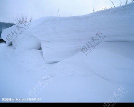 冬景迷人最厚积雪图片