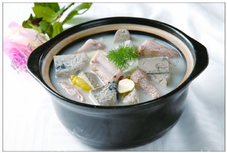 南京臭豆腐煲排骨图片