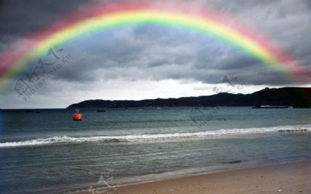 大海彩虹图片