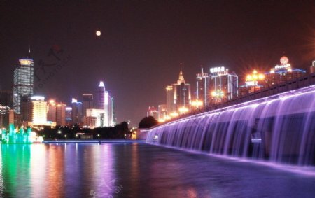 南宁南湖桥夜景图片