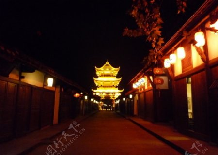 阆中古城夜景图片