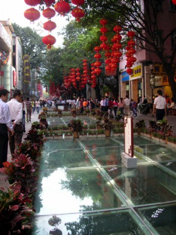 广州北京路步行街千年古道遗址灯笼购物区商业区购物街古迹图片