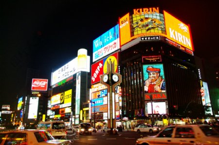 札幌市薄野夜街景图片