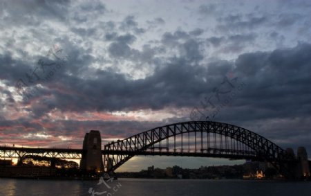 夜色降临悉尼港图片