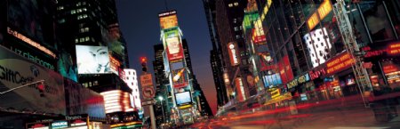 纽约时代广场宽幅夜景超清晰图片