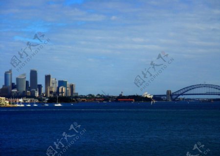 蓝色的悉尼湾图片