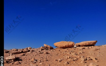 埃及沙漠的石头图片