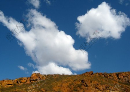 张家口的山和云图片