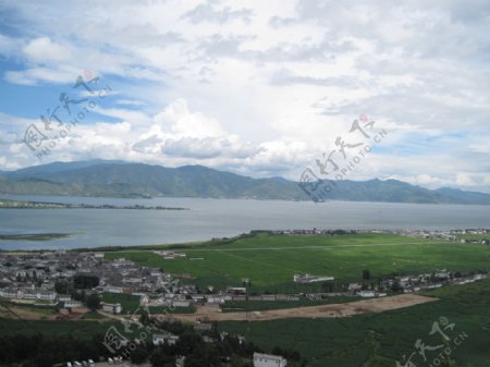 大理洱海渔村图片