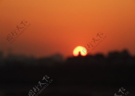 夕阳幻景图片