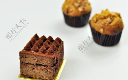 黑森林巧克力小蛋糕图片