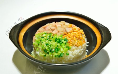 松仁香芋饭图片