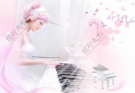 浪漫钢琴图片