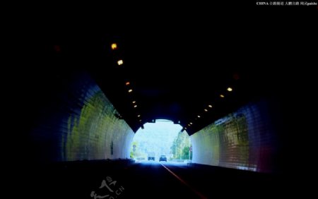 山水大鹏公路隧道图片