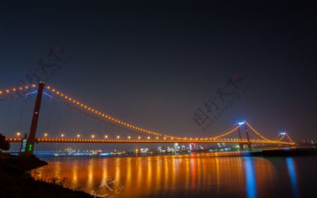 夜色大桥