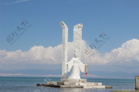 青海湖仙女雕像