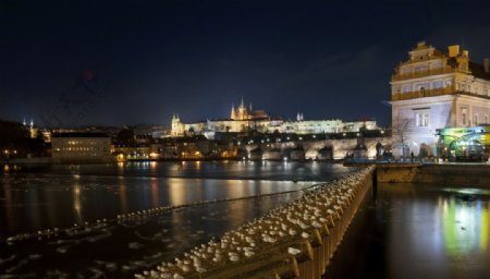 布拉格伏尔塔瓦河夜景