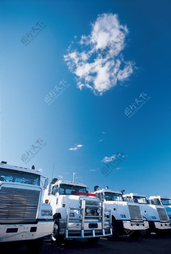 美国大卡车图片
