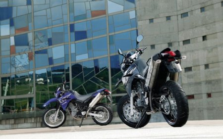 雅马哈越野摩托车图片