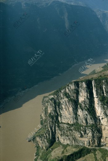 壮丽的山川河流俯视图图片图片