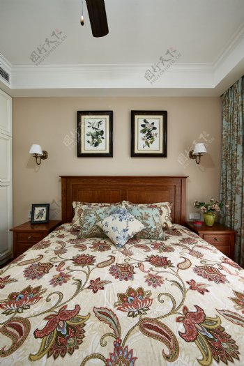 小清新卧室大床设计图