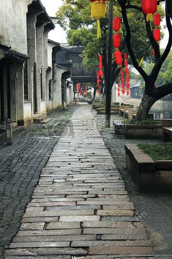 江南的古镇街道