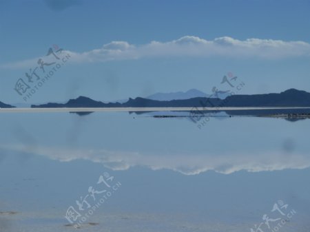 青海察卡盐湖图片