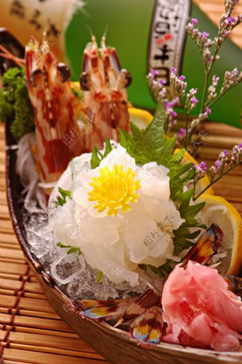 日式翡翠虾刺身料理拼盘图片