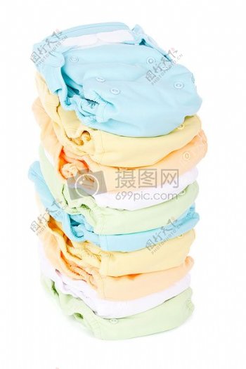 一堆婴儿的纸尿裤