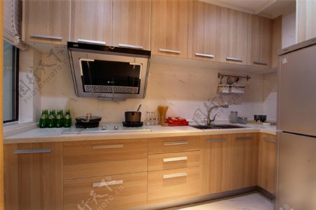 现代简约厨房橱柜设计图