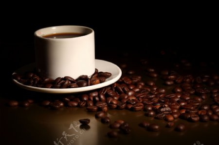 咖啡与咖啡豆图片